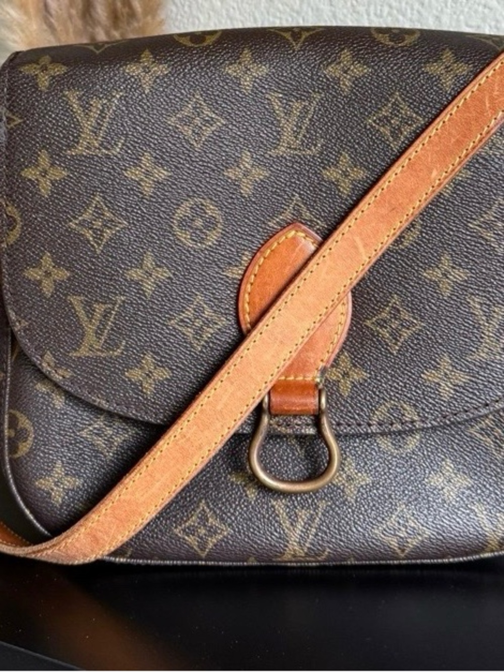 Louis Vuitton St. Cloud GM crossbody bag